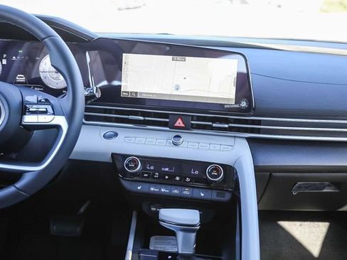 New 2026 Hyundai Elantra Limited FWD image 16