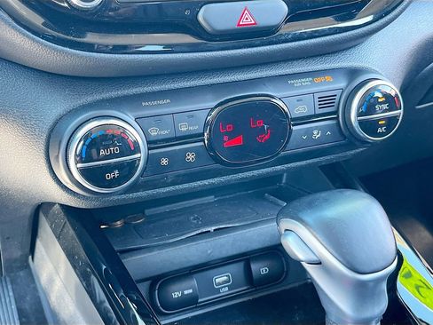 Used 2022 Kia Soul Turbo image 16