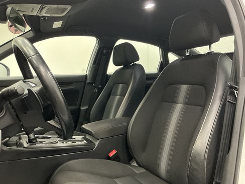 Used 2025 Honda Civic Sport image 9