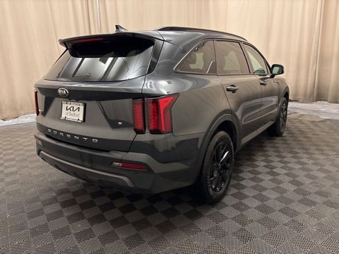 Certified 2021 Kia Sorento S w/ Panoramic Sunroof Package image 5