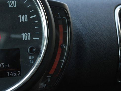 Used 2019 MINI Cooper Clubman S image 4