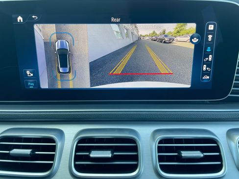 Used 2024 Mercedes-Benz GLE 350 4MATIC image 28