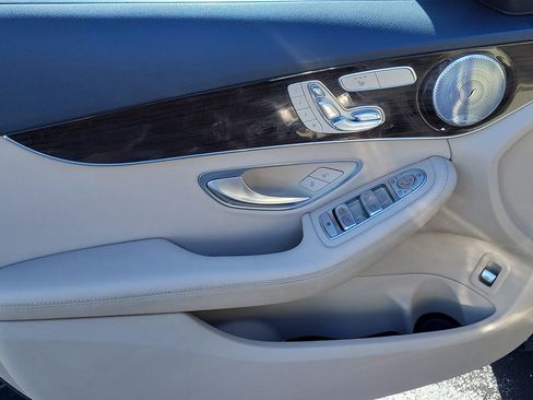 Used 2021 Mercedes-Benz C 300 Sedan image 20