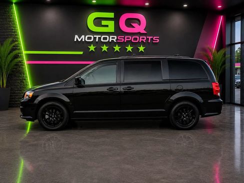 Used 2019 Dodge Grand Caravan GT FWD image 4