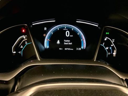 Used 2018 Honda Civic Touring image 20