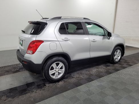 Used 2016 Chevrolet Trax LT w/ LT Convenience Package image 10