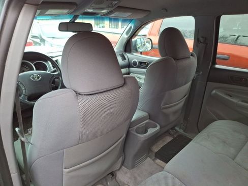 Used 2011 Toyota Tacoma 4x4 Double Cab image 15