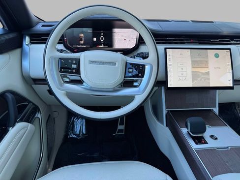 Used 2024 Land Rover Range Rover Long Wheelbase Autobiography AWD/4WD image 4