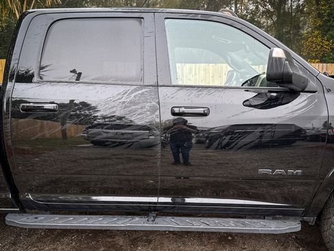 Used 2019 RAM 2500 Laramie image 15