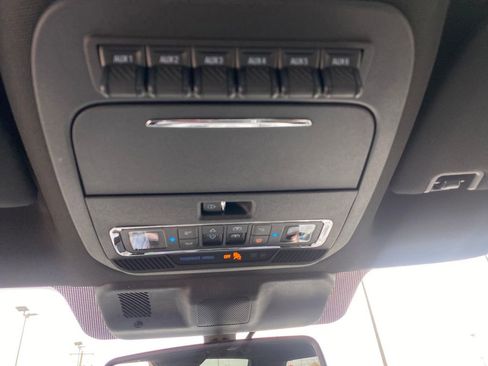 Used 2025 Ford F250 Platinum image 47