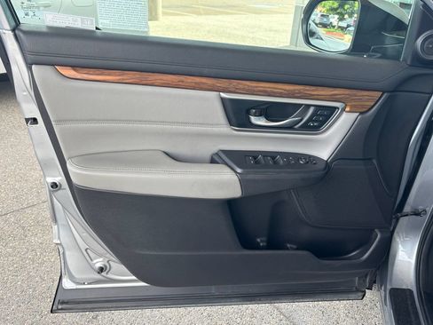 Used 2020 Honda CR-V Touring image 27