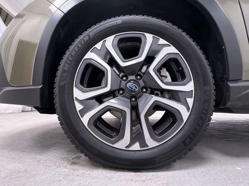 Used 2023 Subaru Ascent Touring image 13