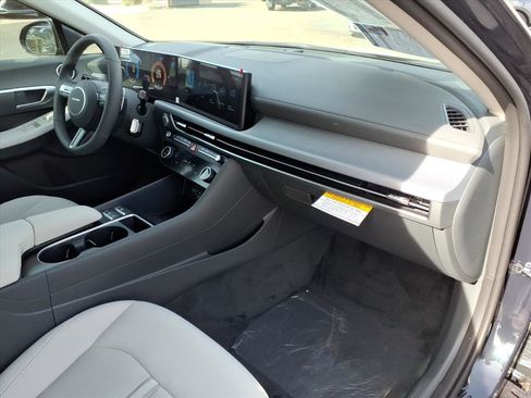 New 2026 Hyundai Sonata SEL FWD image 6