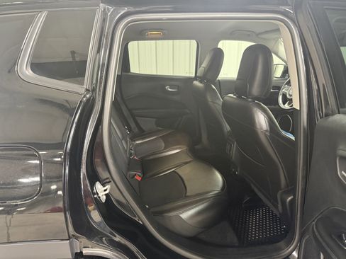 Used 2019 Jeep Compass Altitude image 10