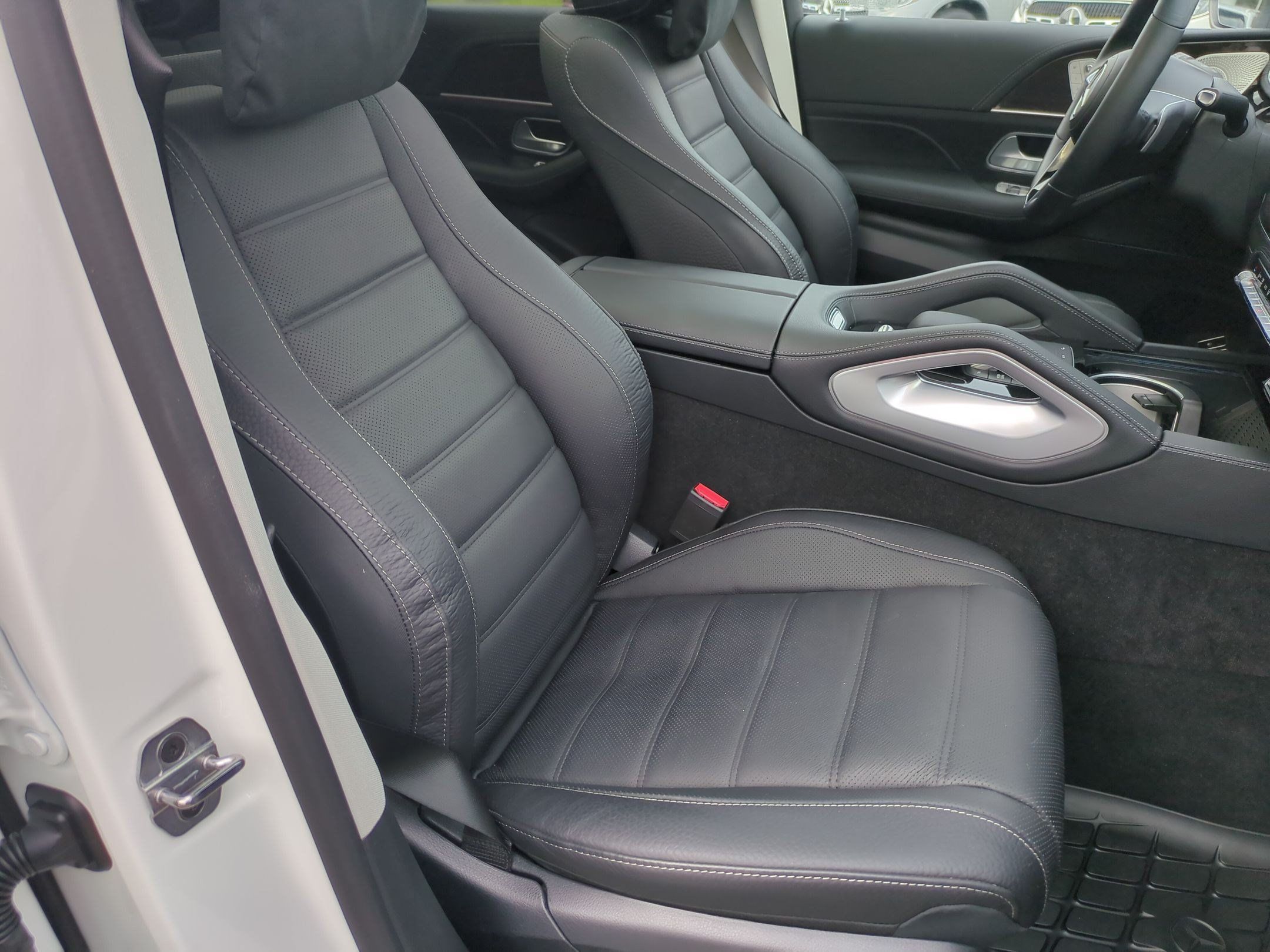 Used 2026 Mercedes-Benz GLE 450e 4MATIC image 36
