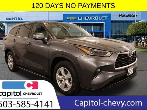 Used 2022 Toyota Highlander LE AWD/4WD image 1