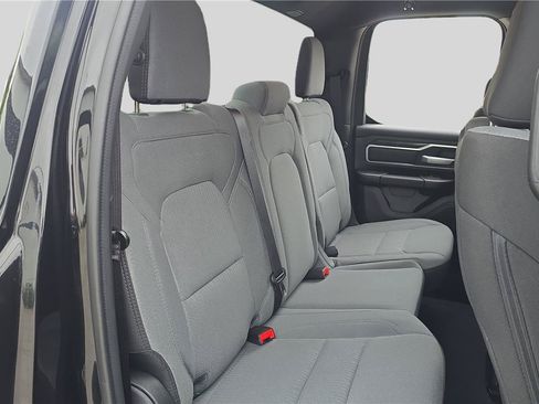 Used 2023 RAM 1500 Big Horn AWD/4WD image 17