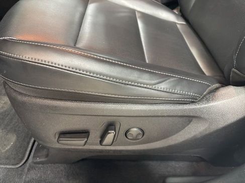 Used 2024 Kia Telluride S FWD image 16