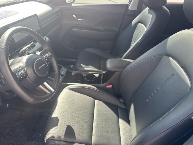 Used 2025 Hyundai Kona Limited FWD image 21