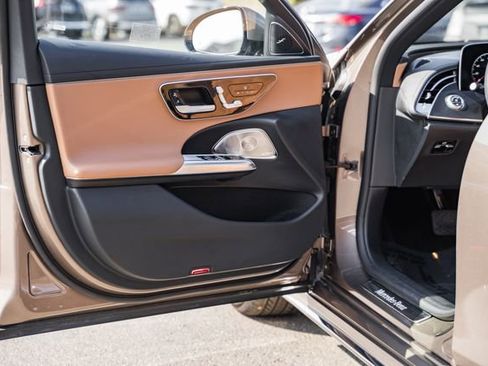 Certified 2024 Mercedes-Benz E 350 4MATIC Sedan image 40