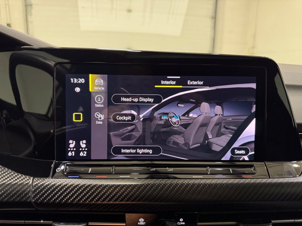 Used 2024 Volkswagen Golf R AWD/4WD image 28