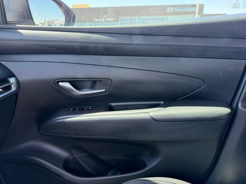 Used 2025 Hyundai Tucson SEL FWD image 16