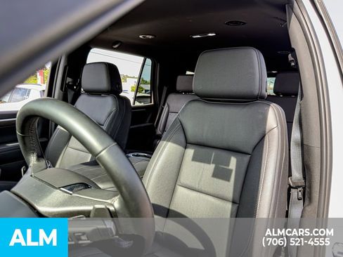 Used 2025 Chevrolet Tahoe LT AWD/4WD image 9