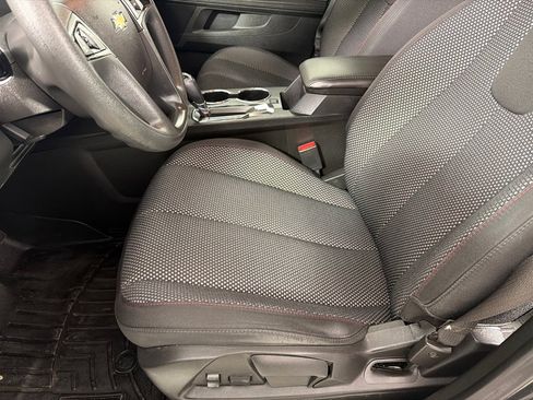 Used 2017 Chevrolet Equinox LS AWD/4WD image 11