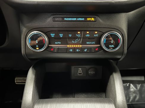 Certified 2024 Ford Escape ST-Line AWD/4WD image 22