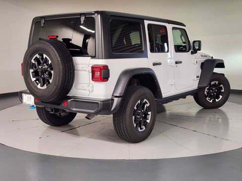 Used 2024 Jeep Wrangler Unlimited Rubicon 4xe AWD/4WD image 2