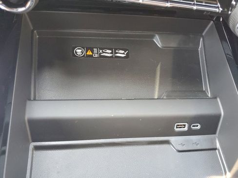 New 2026 Chevrolet Suburban LT w/ Comfort Package RWD image 27