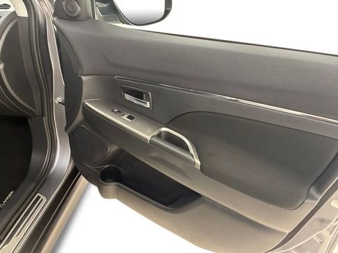 Used 2019 Mitsubishi Outlander Sport SE image 15