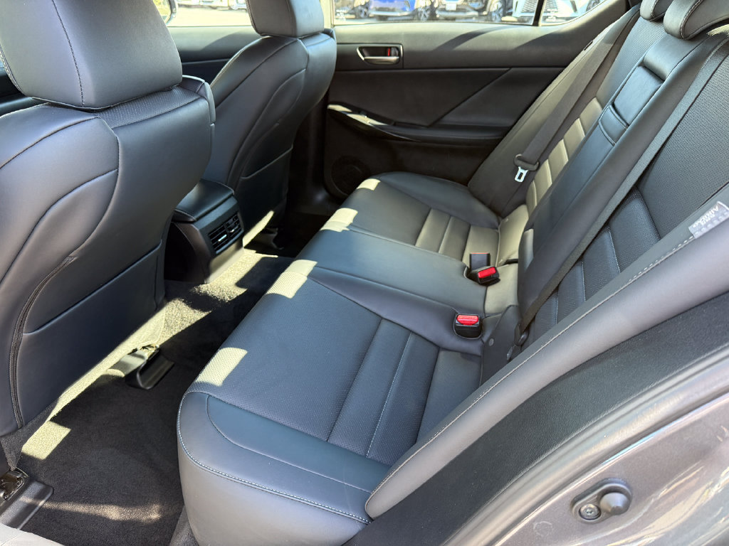 Used 2024 Lexus IS 350 F Sport w/ Navigation Package AWD/4WD image 18