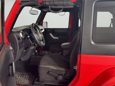 Used 2013 Jeep Wrangler Sahara w/ Connectivity Group AWD/4WD image 11