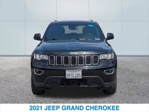Used 2021 Jeep Grand Cherokee Laredo AWD/4WD image 3