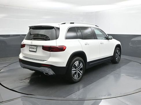 Certified 2025 Mercedes-Benz GLB 250 image 8