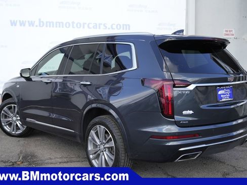 Used 2022 Cadillac XT6 Premium Luxury AWD/4WD image 4