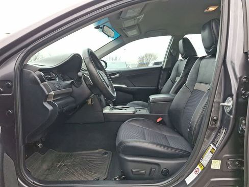 Used 2013 Toyota Camry SE image 11