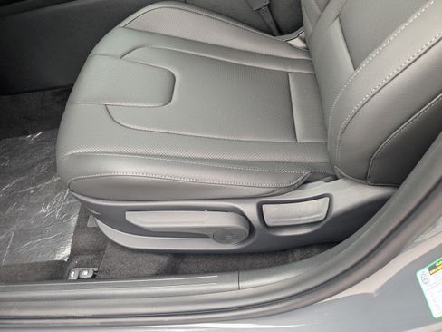 New 2026 Hyundai Elantra SEL Sport FWD image 22
