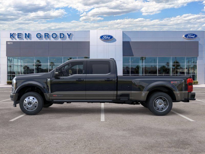 New 2026 Ford F450 King Ranch w/ FX4 Off-Road Package AWD/4WD image 4