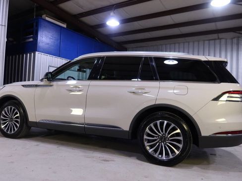 Used 2021 Lincoln Aviator Reserve w/ Equipment Group 201A image 2