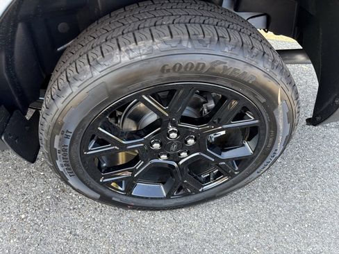 New 2025 Ford Maverick XLT w/ Black Appearance Package image 14