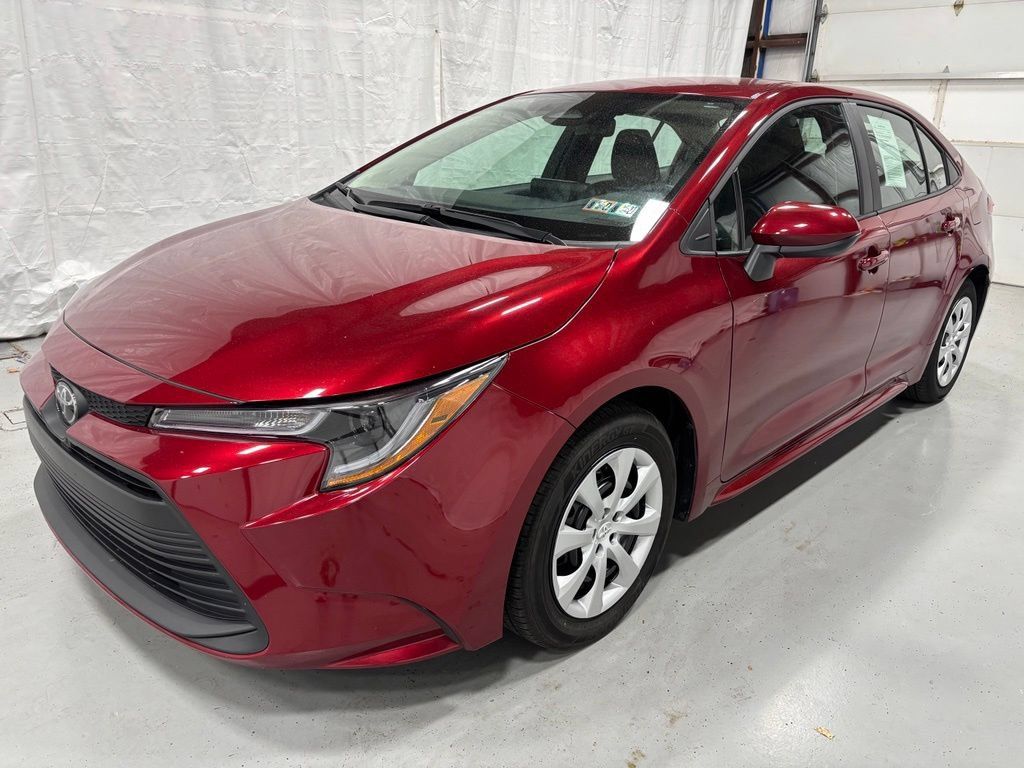 Used 2026 Toyota Corolla LE FWD image 3