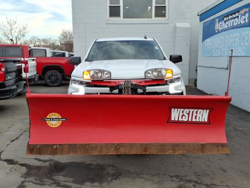 Used 2025 Chevrolet Silverado 1500 RST w/ All Star Edition Plus AWD/4WD image 2