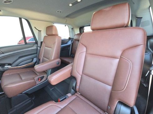 Used 2020 Chevrolet Tahoe Premier w/ Premier Plus Edition image 15