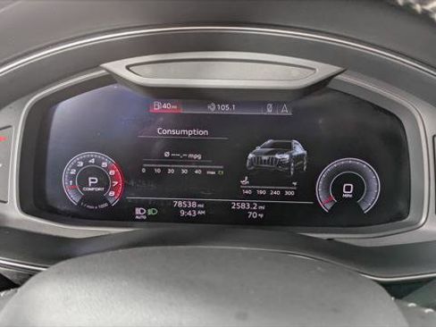 Used 2020 Audi Q8 Prestige w/ Prestige Package image 23