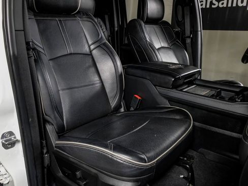 Used 2023 RAM 2500 Limited w/ Night Edition AWD/4WD image 32