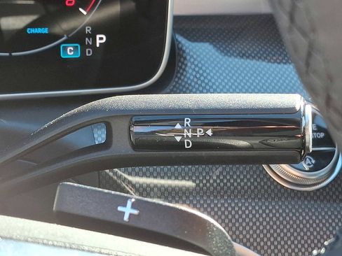 Used 2025 Mercedes-Benz C 300 4MATIC Sedan image 11