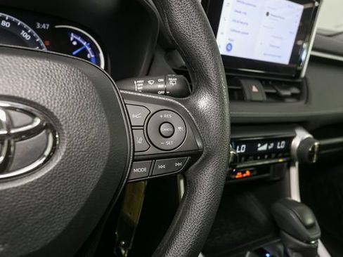 Used 2024 Toyota RAV4 LE AWD/4WD image 27
