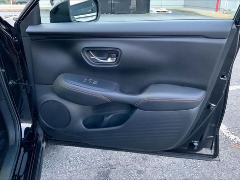 Used 2025 Honda HR-V Sport image 22